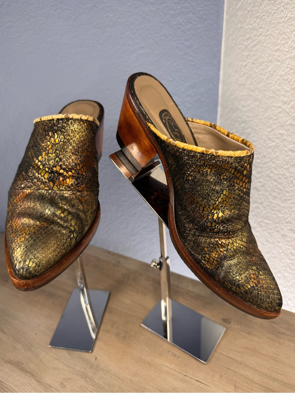 SALPY Larita Black Gold Metallic Leather Mules Handmade USA Wood Heel Size 7.5